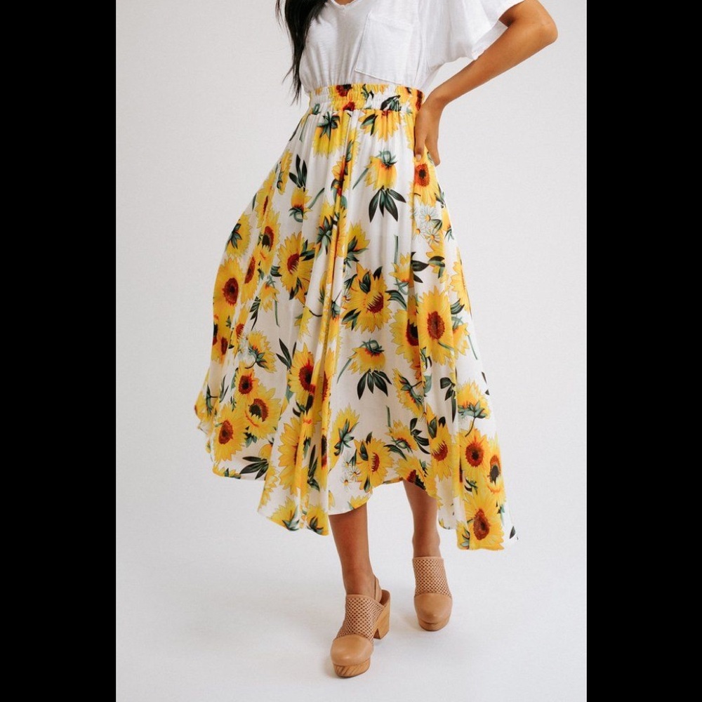 🎉HP🎉 Shop Zoco Sunflower Skirt